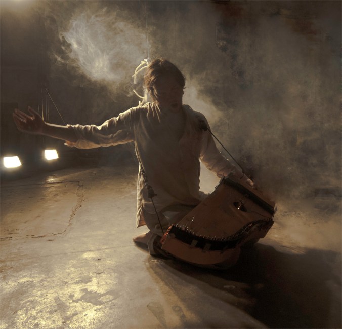 Agit-Cirk: Syvä 2012 (kuva Joonas Martikainen)